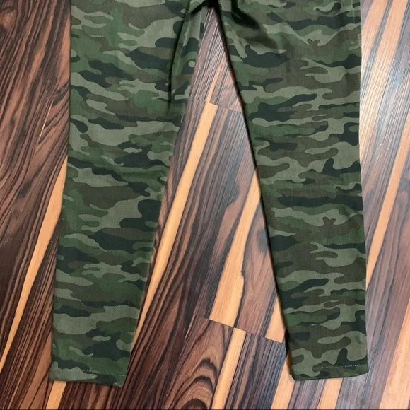 AMAZON ESSENTIALS Women’s Olive Camo Pull-On Knit Jegging Pants S Short - Picture 10 of 15